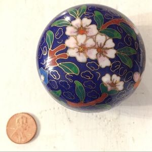 Cloisonné trinket box